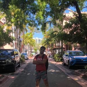 Meet your Posher, Juan pablo